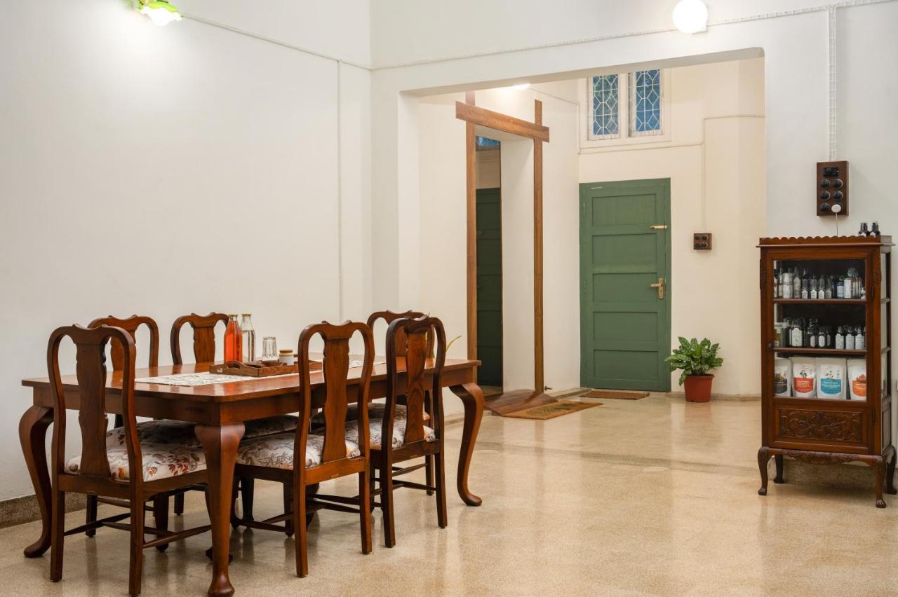 Hotel The Sacred Lotus Ayurveda Wellness Retreat Kochi Esterno foto