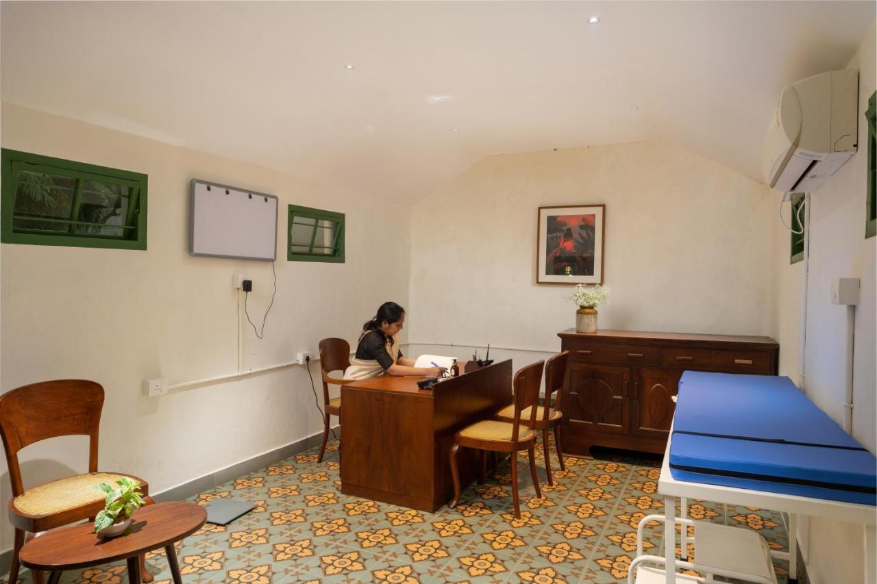Hotel The Sacred Lotus Ayurveda Wellness Retreat Kochi Esterno foto